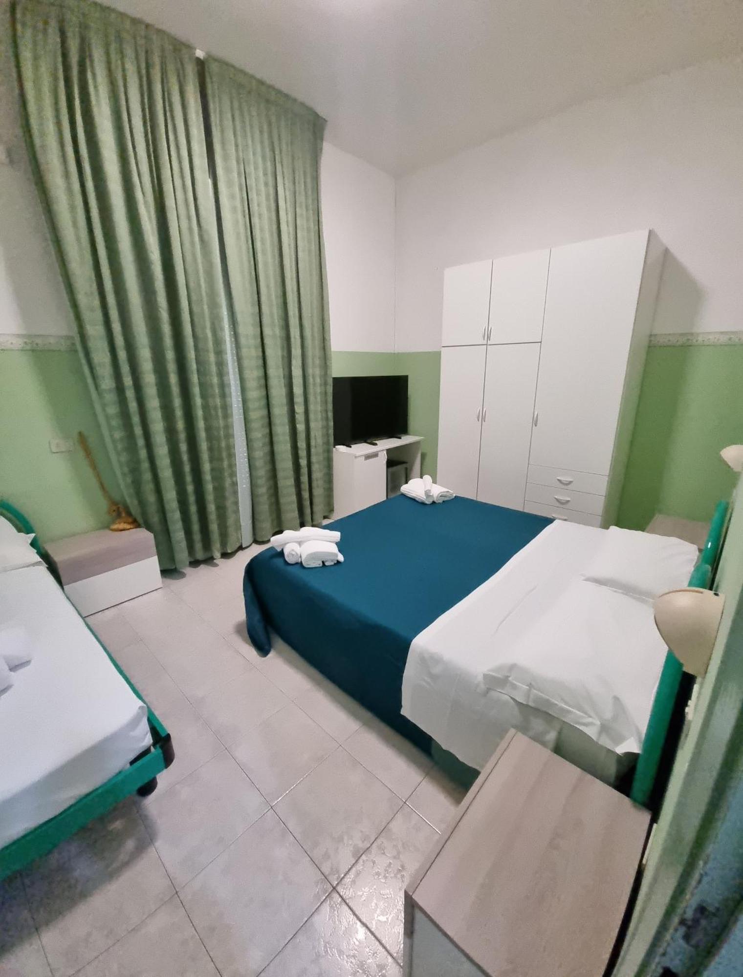Hotel K2 Cervia 3 Stelle Sup Exterior photo