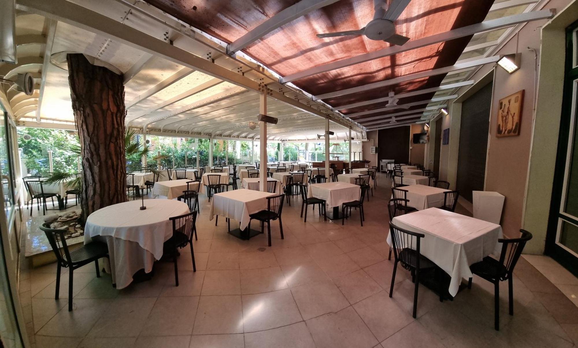 Hotel K2 Cervia 3 Stelle Sup Exterior photo