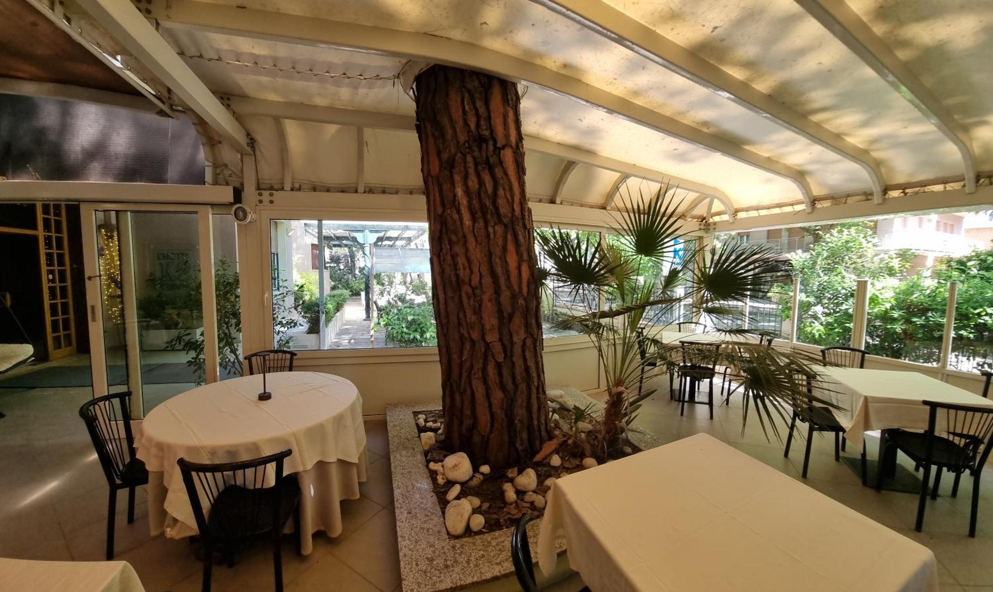 Hotel K2 Cervia 3 Stelle Sup Exterior photo